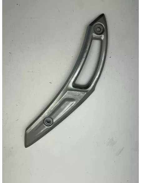 Paire de supports de garde boue arrière origine YAMAHA VMAX 1700 2009 - 2020 – 2S3-21643-00-00 / 2S3-21644-00-00