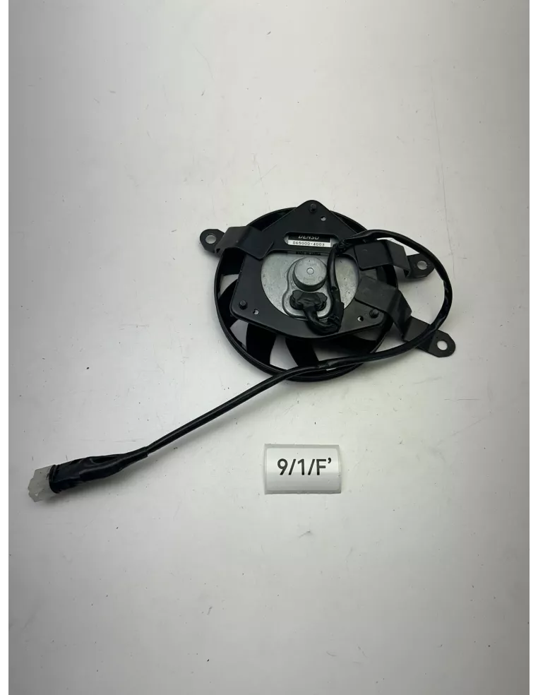 Ventilateur de radiateur droit origine YAMAHA FZ8 / FZ 8 2011 - 2015 – 2D1124051000