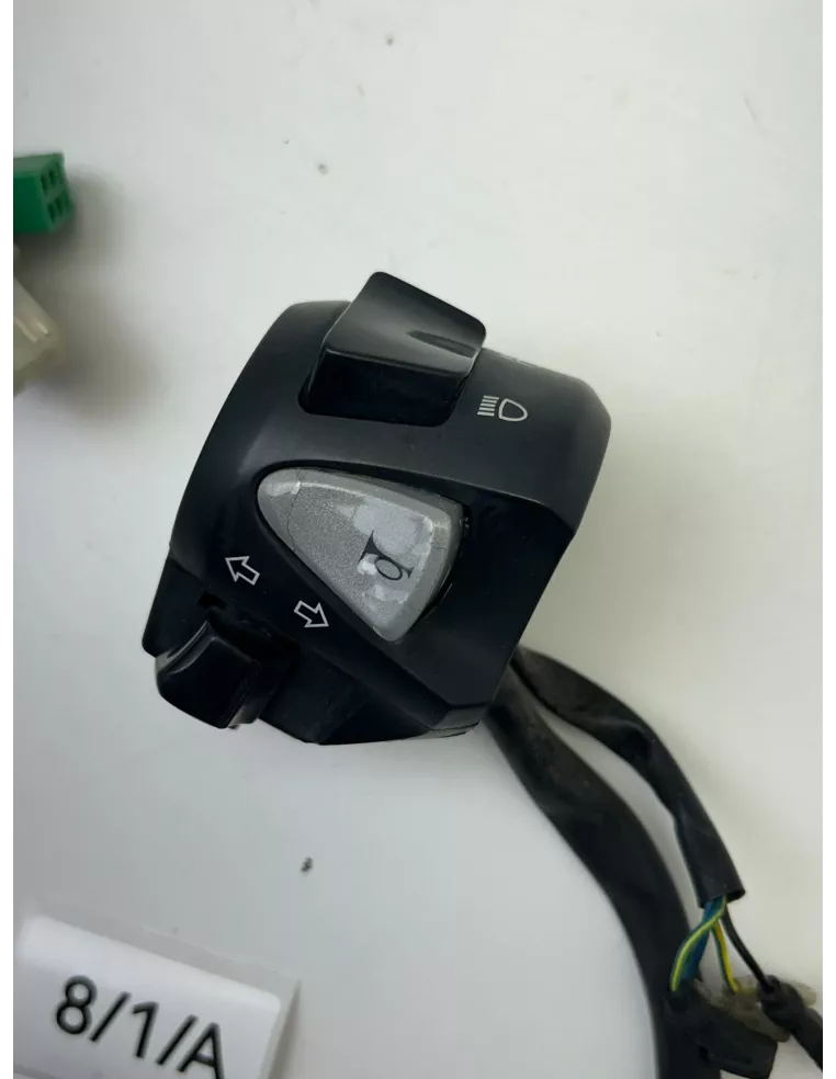 Commodo gauche origine HONDA FORZA 125 2015 - 2018 – 35200-K40-F01