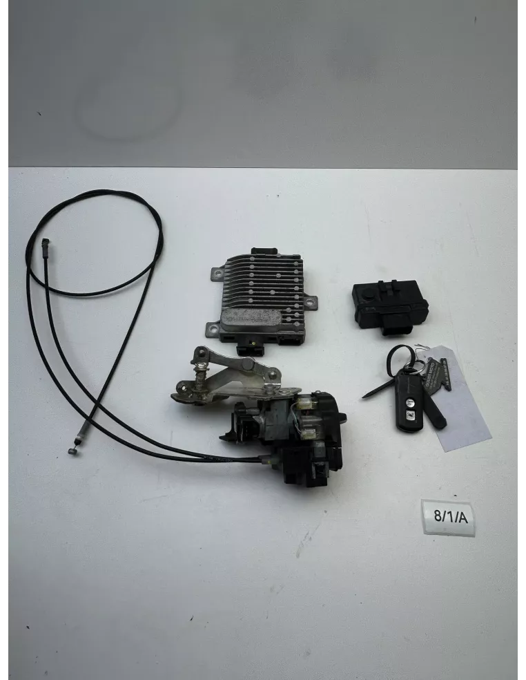 Système complet de verrouillage et d'allumage sans clé origine HONDA FORZA 125 2015 - 2018 – 35010-K40-F01