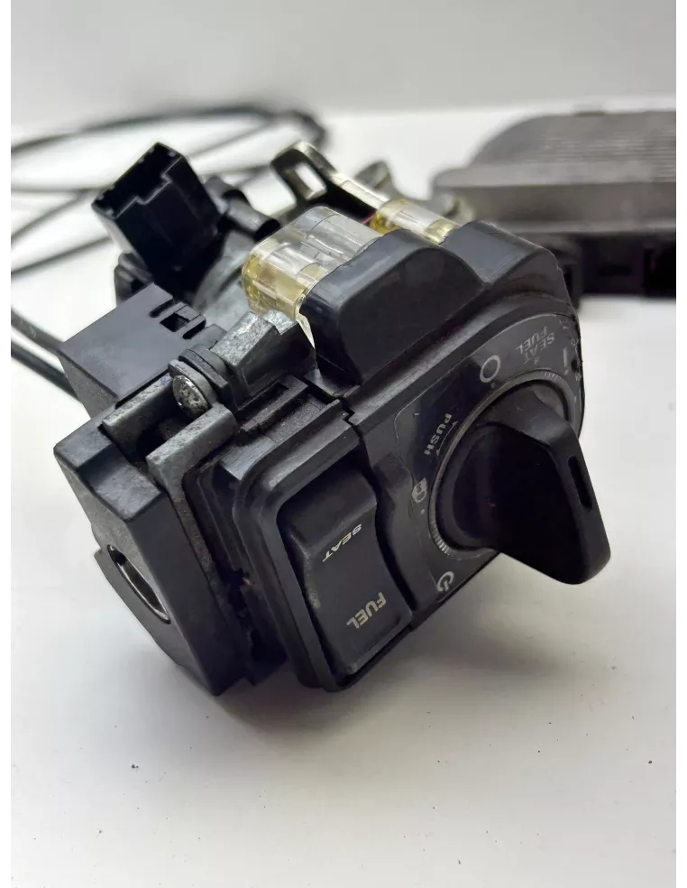 Système complet de verrouillage et d'allumage sans clé origine HONDA FORZA 125 2015 - 2018 – 35010-K40-F01