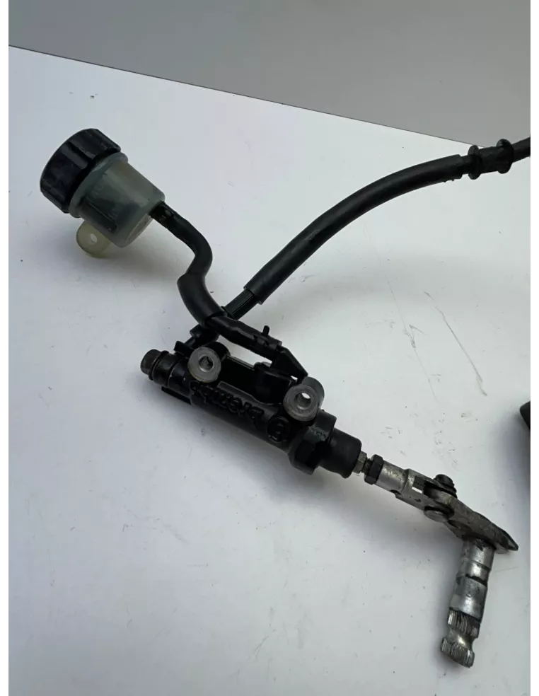 Etrier de frein arrière complet (avec platine) et maître cylindre (avec bocal) YAMAHA TDM 900 2002 - 2013 – 5PS-2580W-10 / 5PS-2