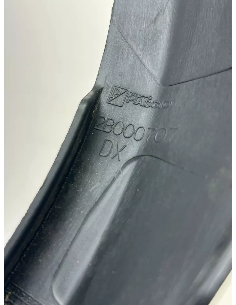 Flanc latéral avant droit origine PIAGGIO MP3 500 2014 - 2020 – 2B000707