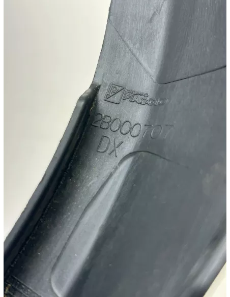 Flanc latéral avant droit origine PIAGGIO MP3 500 2014 - 2020 – 2B000707