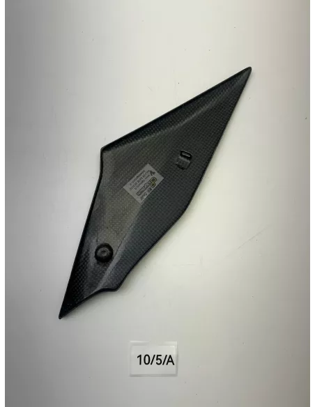 Panneau latéral droit sous réservoir en fibre de carbone LighTech YAMAHA R1 2015 - 2019 – CARY5080