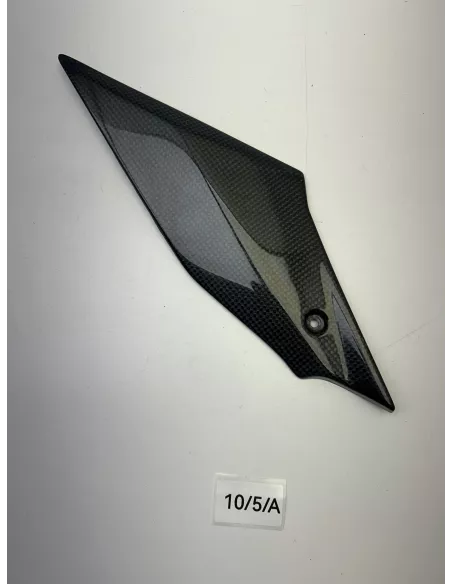 Panneau latéral droit sous réservoir en fibre de carbone LighTech YAMAHA R1 2015 - 2019 – CARY5080