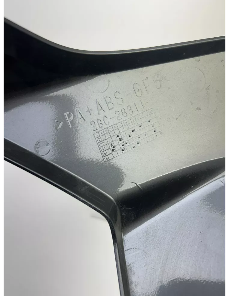 Cache carénage latéral gauche origine YAMAHA FJR 1300 2013 - 2016 – 2BC-28311-00