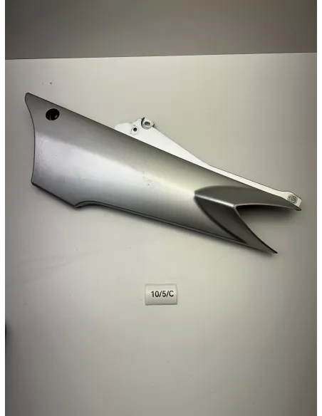 Flanc latéral droit sous selle origine gris YAMAHA FJR 1300 2001 - 2005 – 5JW-21721-00