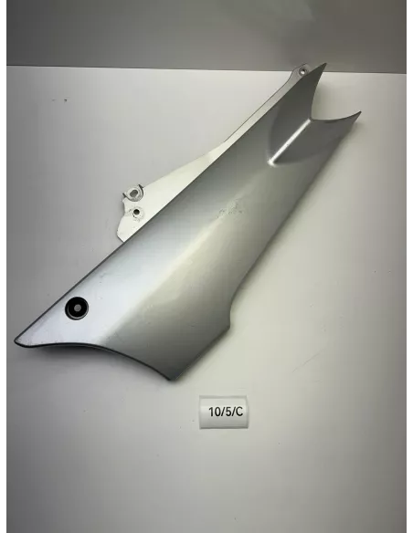 Flanc latéral droit sous selle origine gris YAMAHA FJR 1300 2001 - 2005 – 5JW-21721-00