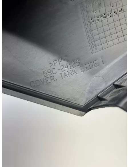 Cache latéral gauche origine YAMAHA TMAX 530 2012 - 2016 – 59C-24129-00