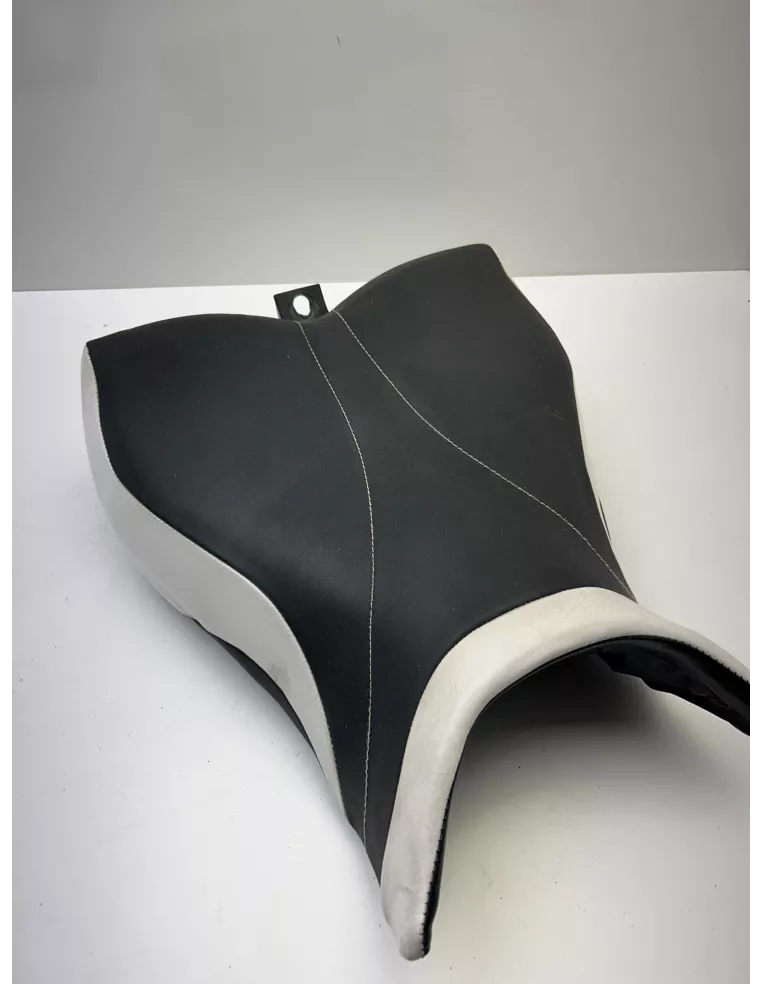 Selle pilote et passager personnalisées origine HONDA CB 1000 R 2008 - 2016 – 77100-MFN-D000 / 77300-MFN-D000