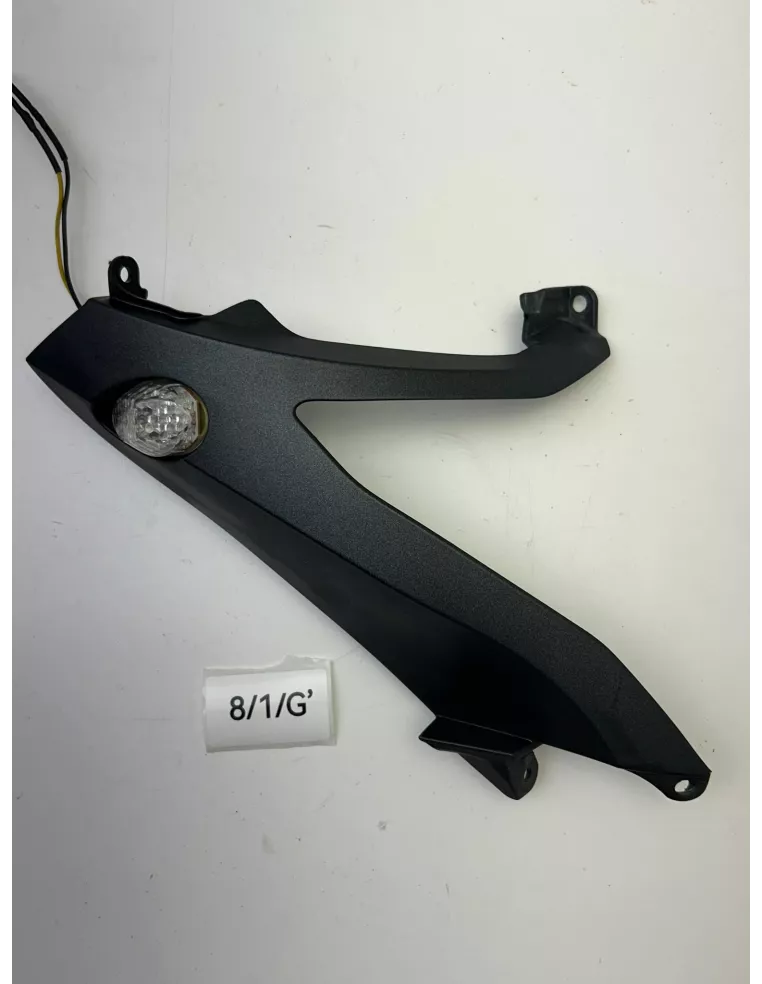 Couvercle de phare droit origine HONDA CB 1000 R  2008 - 2016 – 64211-MFN-0000