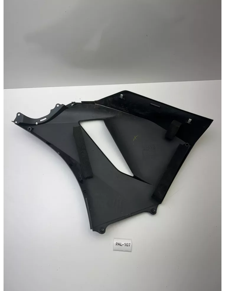 Flanc de carénage avant droit origine HONDA CBR 600 RR 2024 - 2026 – 64310-MKZ-J000