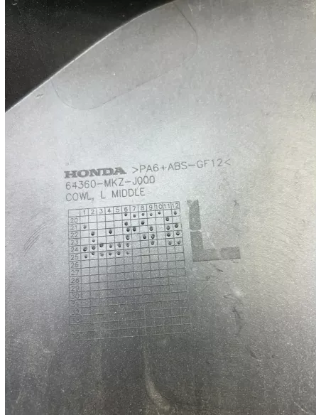 Flanc de carénage avant gauche origine HONDA CBR 600 RR 2024 - 2026 – 64360-MKZ-J000