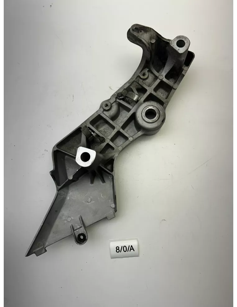 Support moteur droit origine HONDA CB 1000 R 2008 - 2016 – 50600-MFN-D60